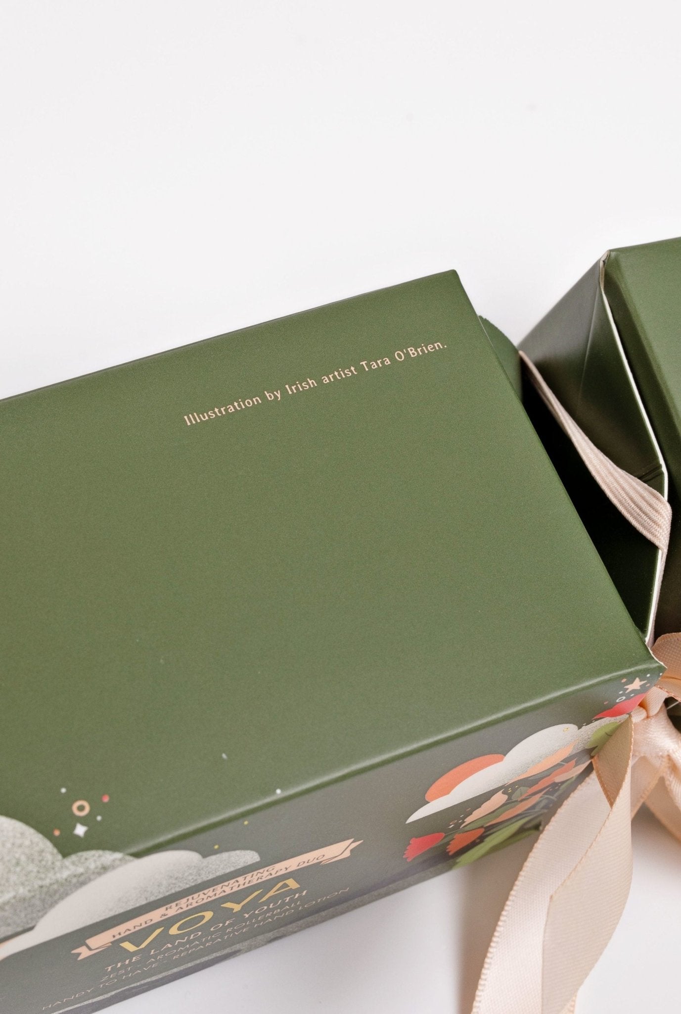 The Land of Youth | Hand & Aromatherapy Duo - Gift SetsVOYA Skincare