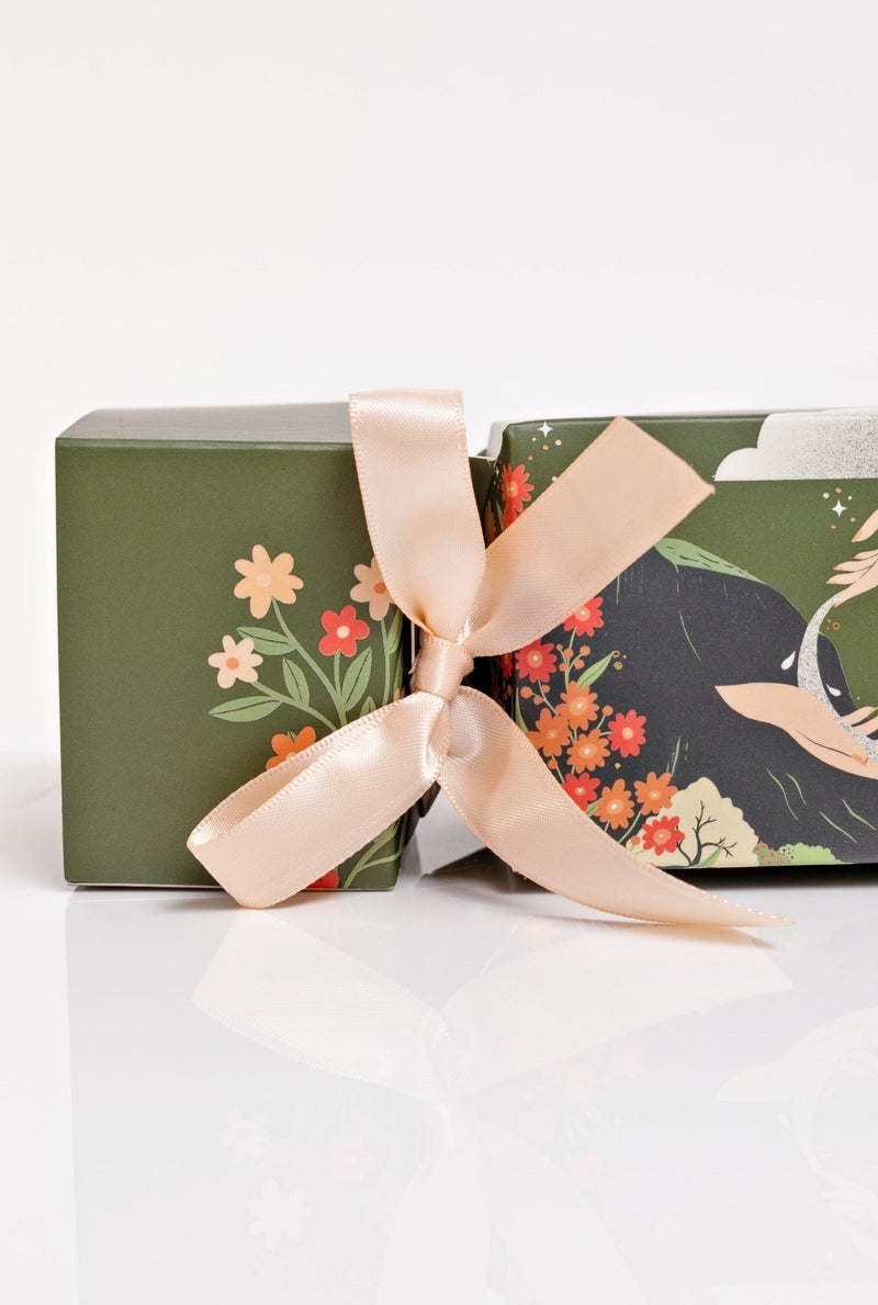 The Land of Youth | Hand & Aromatherapy Duo - Gift SetsVOYA Skincare